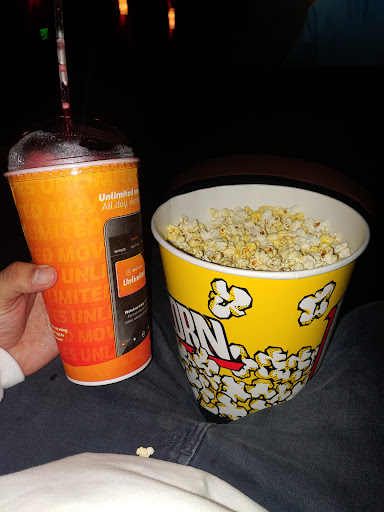 Movie Theater «Regal Cinemas The Landing 14 & RPX», reviews and photos, 900 N 10th Pl, Renton, WA 98057, USA