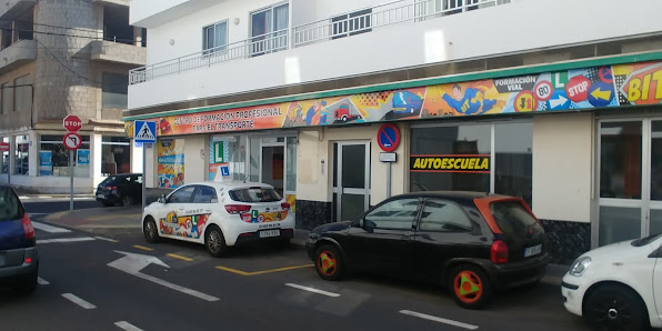 Autoescuela Bit, Centro de Formación Profesional para el Transporte Calle Dr. Fleming, 13, 35500 Arrecife, Las Palmas, España
