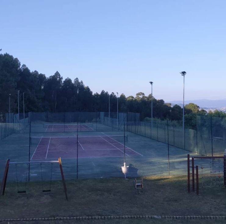 Club de tenis Raxó (Monte Baldío, Poio)