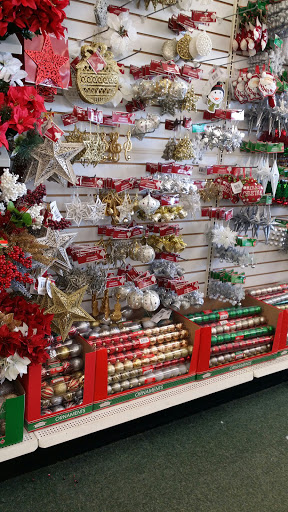 Dollar Store «Dollar Tree», reviews and photos, 1430 Volunteer Pkwy #1, Bristol, TN 37620, USA