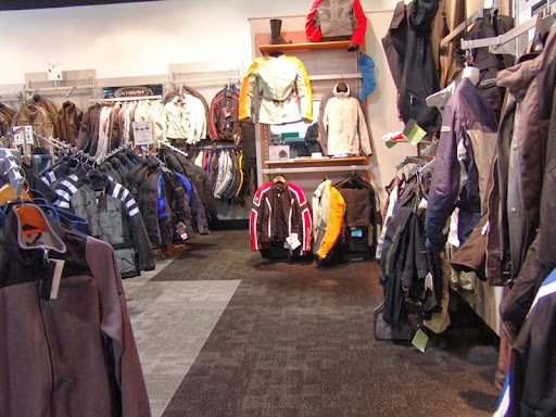 BMW Motorcycle Dealer «BMW Motorcycles of Cleveland», reviews and photos, 7315 N Aurora Rd, Aurora, OH 44202, USA