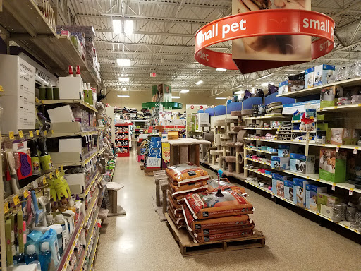 Pet Supply Store «PetSmart», reviews and photos, 730 S Sepulveda Blvd, El Segundo, CA 90245, USA