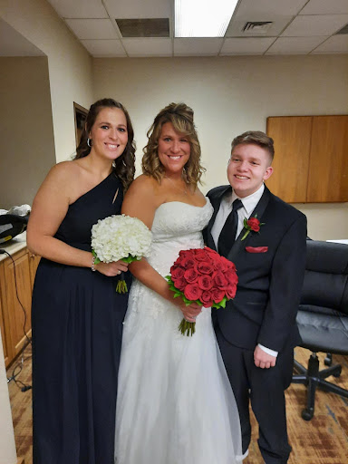 Garden Center «H J Benken Florist & Garden», reviews and photos, 6000 Plainfield Rd, Cincinnati, OH 45213, USA