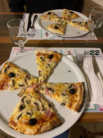 Plats et boissons du Pizzeria Pause Pizza à Courpière - n°6