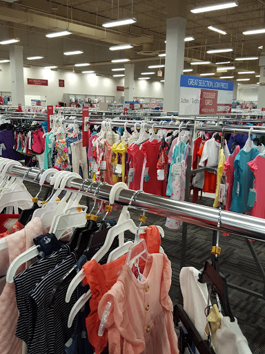 Clothing Store «Burlington Coat Factory», reviews and photos, 30 W Rand Rd, Arlington Heights, IL 60004, USA