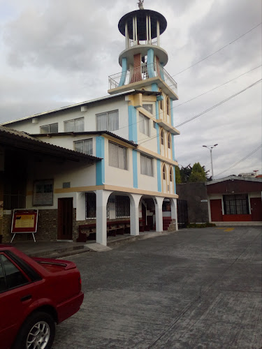 Opiniones de Parroquia Nuestra Señora del Rosario, Quito norte en Quito - Iglesia