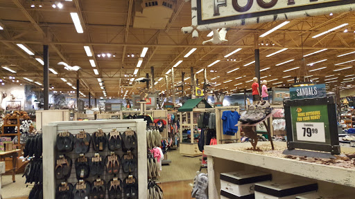 Sporting Goods Store «Bass Pro Shops», reviews and photos, 1000 Bass Pro Dr NW, Altoona, IA 50009, USA
