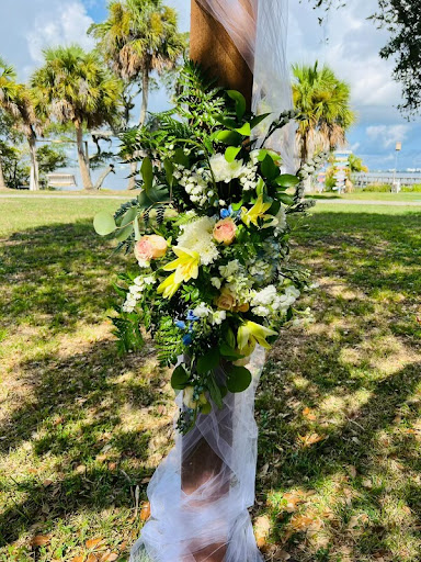 Florist «Suntree Florist & Gifts», reviews and photos, 6450 N Wickham Rd Suite 113, Melbourne, FL 32940, USA