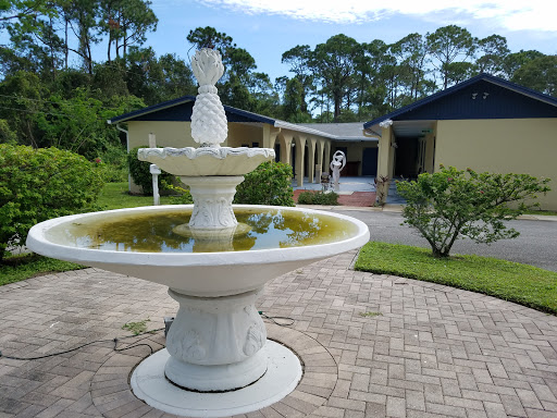 Performing Arts Theater «Pineapple Playhouse», reviews and photos, 700 W Weatherbee Rd, Fort Pierce, FL 34982, USA