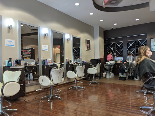 Beauty Salon «Frizzles», reviews and photos, 534 John Carlyle St, Alexandria, VA 22314, USA