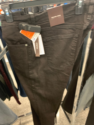 Clothing Store «Ross Dress for Less», reviews and photos, 7290 191st St, Tinley Park, IL 60477, USA