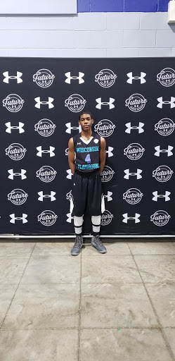 Outdoor Sports Store «Ho Chunk Sports and Expo Center», reviews and photos, 10 Southland Dr, Lynwood, IL 60411, USA