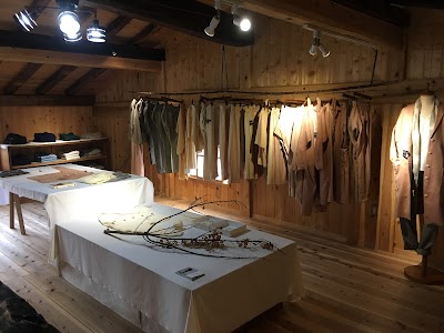 石徹白洋品店