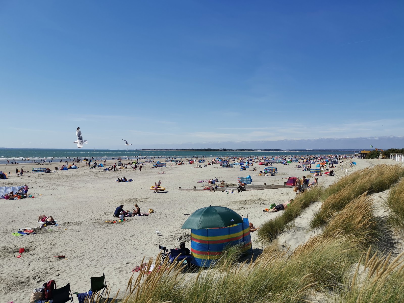 Photo of West Wittering beach with bright fine sand surface