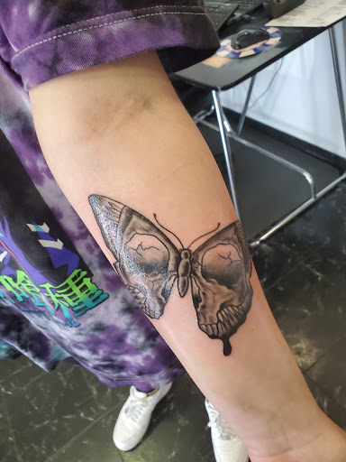 Explore claddagh tattoo ideas, creative tattoo ideas in Rogers, available at Jimmy Romance Tattoo & Body Piercing