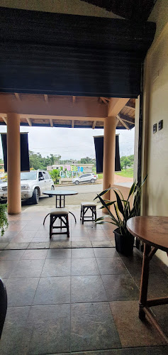 Maiz & Yuca Cafetería - Puerto Quito