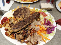 Plats et boissons du Ozgûr Kebab à Lannion - n°3