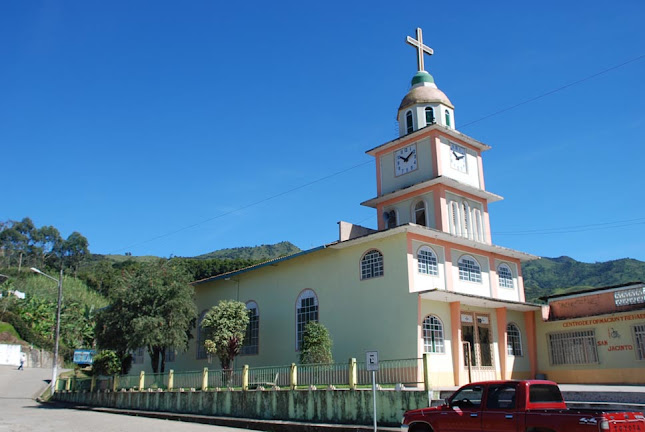 Comentarios y opiniones de Iglesia San Jacinto de Ayapamba