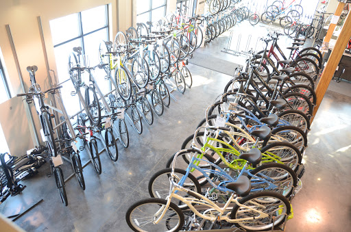 Bicycle Store «Madison & Davis Bicycle Shop», reviews and photos, 912 S 8th St, Quincy, IL 62301, USA