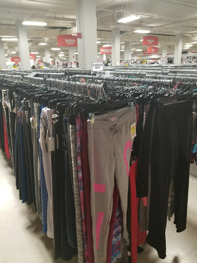 Clothing Store «Forman Mills», reviews and photos, 4411 N Market St, Wilmington, DE 19802, USA