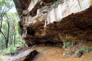Pearl Caves image
