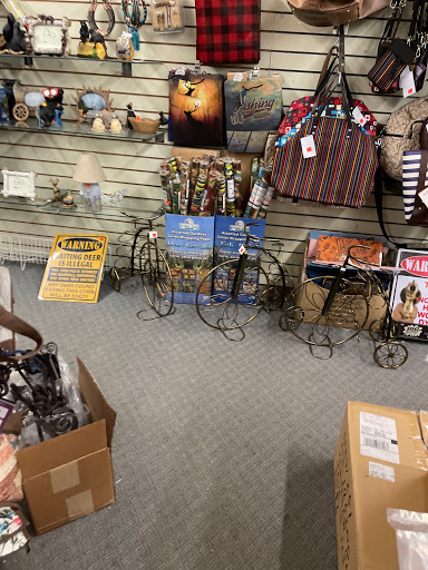 Sporting Goods Store «Hunters Gallery», reviews and photos, 237 Mt Cobb Hwy, Hamlin, PA 18427, USA