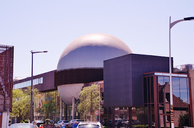 Le palais de l'Univers et des Sciences à Cappelle-la-Grande