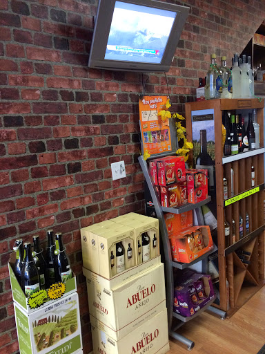 Liquor Store «B&S WINE AND SPIRITS», reviews and photos, 152 Wyckoff Ave, Brooklyn, NY 11237, USA