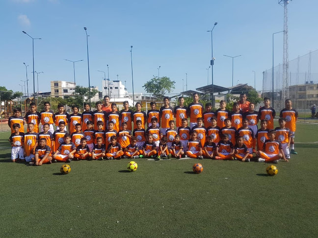 Escuela De Fútbol "Dream Team FC"