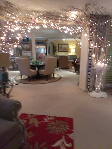 Furniture Store «Newell Hunt Furniture», reviews and photos, 113 W Stewart Ave, Puyallup, WA 98371, USA