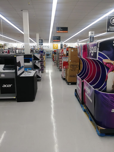 Discount Store «Walmart», reviews and photos, 1001 E Eau Gallie Blvd, Indian Harbour Beach, FL 32937, USA