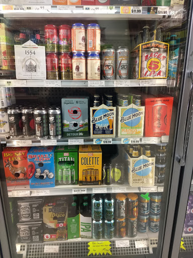 Grocery Store «Capital Market», reviews and photos, 1420 State St, Salem, OR 97301, USA