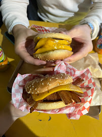 Cheeseburger du Restaurant végétalien Furahaa - Vegan | SMS ONLY à Paris - n°16