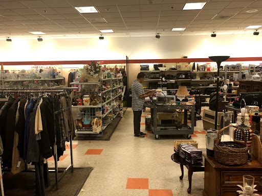 Store «Goodwill - Whittier», reviews and photos, 15214 Whittier Blvd, Whittier, CA 90603, USA