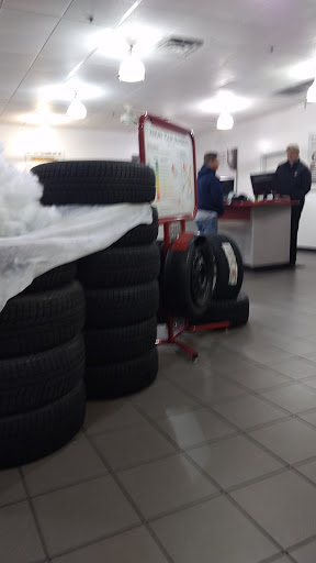 Tire Shop «Discount Tire», reviews and photos, 5505 South La Grange Road, Countryside, IL 60525, USA