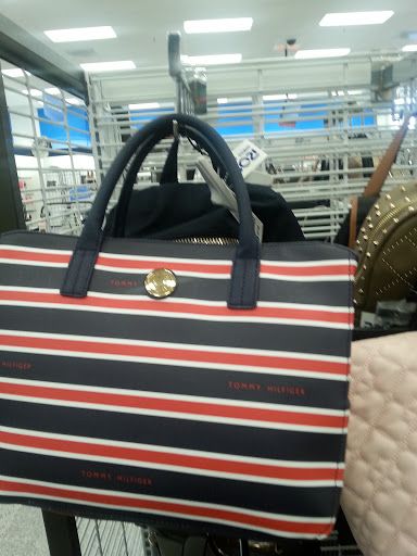 Clothing Store «Ross Dress for Less», reviews and photos, 11310 W Florissant Ave, Florissant, MO 63033, USA