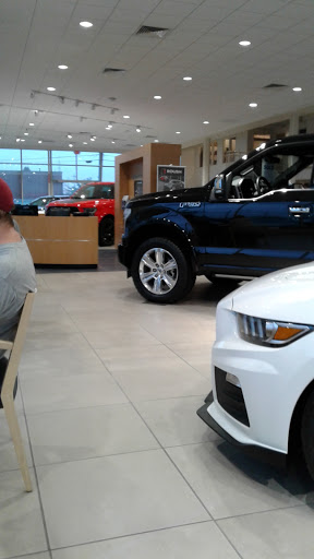Used Car Dealer «Montrose Ford in Fairlawn», reviews and photos, 3960 Medina Rd, Fairlawn, OH 44333, USA