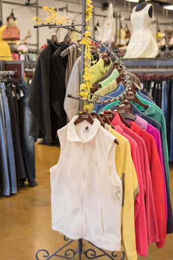 Clothing Store «Uptown Cheapskate Fort Worth», reviews and photos, 5230 S Hulen St, Fort Worth, TX 76132, USA