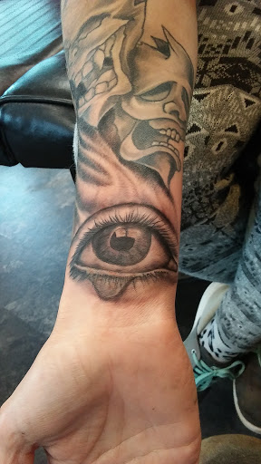 Tattoo Shop «Primo Ink Tattoo», reviews and photos, 515 S Pokegama Ave, Grand Rapids, MN 55744, USA