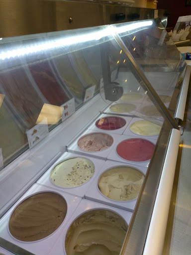 Ice Cream Shop «Haagen-DazsÂ® Ice Cream Shop», reviews and photos, 22537 Michigan Ave, Dearborn, MI 48124, USA