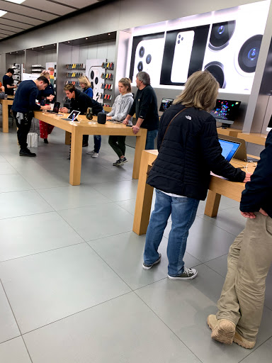 Computer Store «Apple Fashion Place», reviews and photos, 6191 State St, Murray, UT 84107, USA