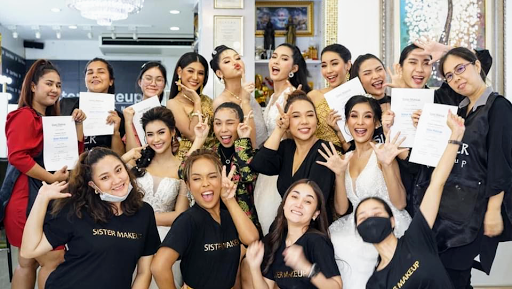 Professional makeup academies Bangkok