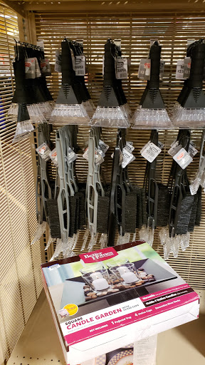 Thrift Store «Goodwill Dearborn Store», reviews and photos, 22451 Michigan Ave, Dearborn, MI 48124, USA