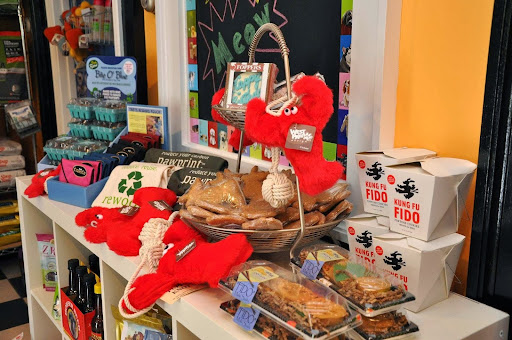 Pet Store «Super Dogs & Cats», reviews and photos, 380 Elm St, Biddeford, ME 04005, USA