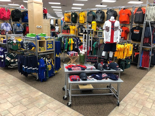 Sporting Goods Store «SCHEELS», reviews and photos, 505 Center Ave, Moorhead, MN 56560, USA