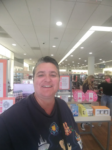 Hair Salon «Ulta Beauty», reviews and photos, 427 Newport Center Dr, Newport Beach, CA 92660, USA