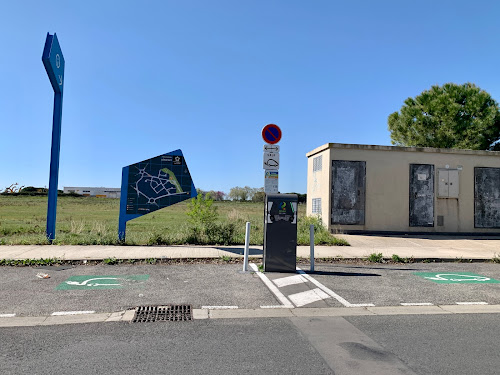 RÉVÉO Charging Station à Pérols