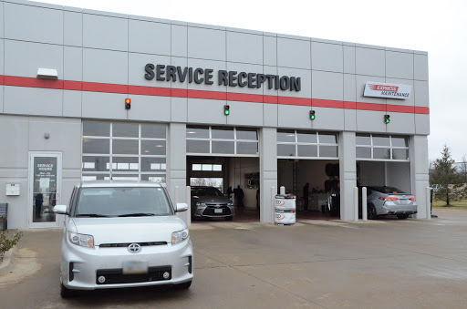 Car Dealer «Toyota of Des Moines», reviews and photos, 1650 SE 37th St, Grimes, IA 50111, USA