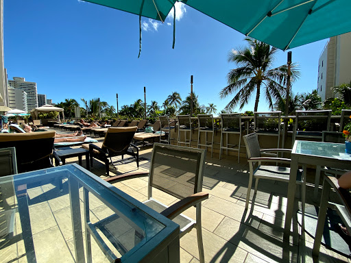 SWIM Poolside Dining in Waikiki