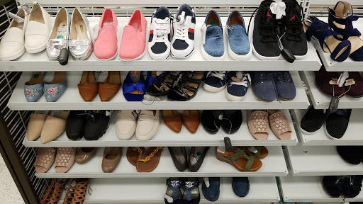 Clothing Store «Ross Dress for Less», reviews and photos, 17880 Newhope St, Fountain Valley, CA 92708, USA